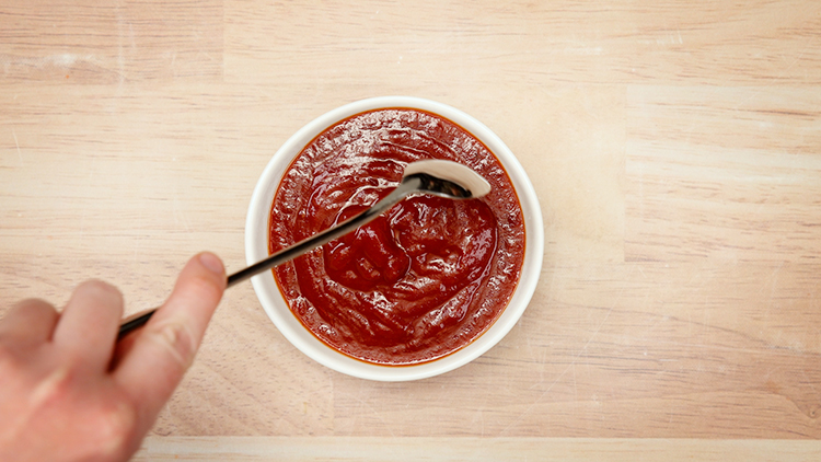 How to make homemade chili sauce