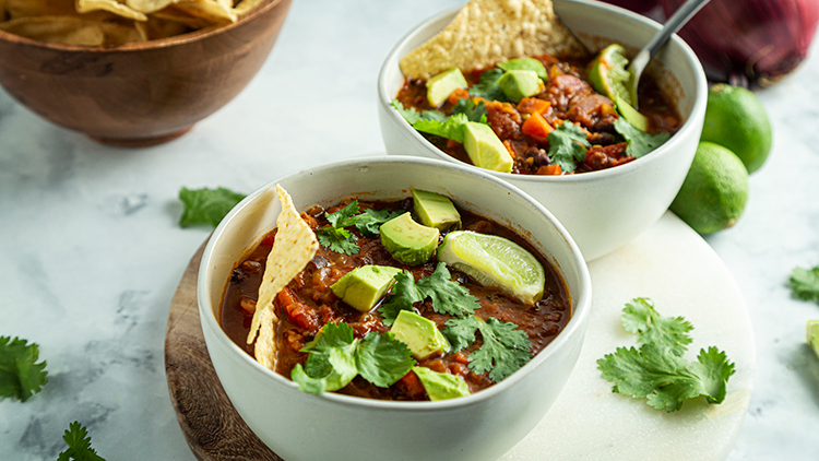 Making homemade vegetarian chili recipe