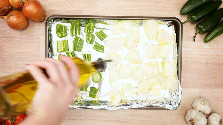 How do you make green chili from scratch